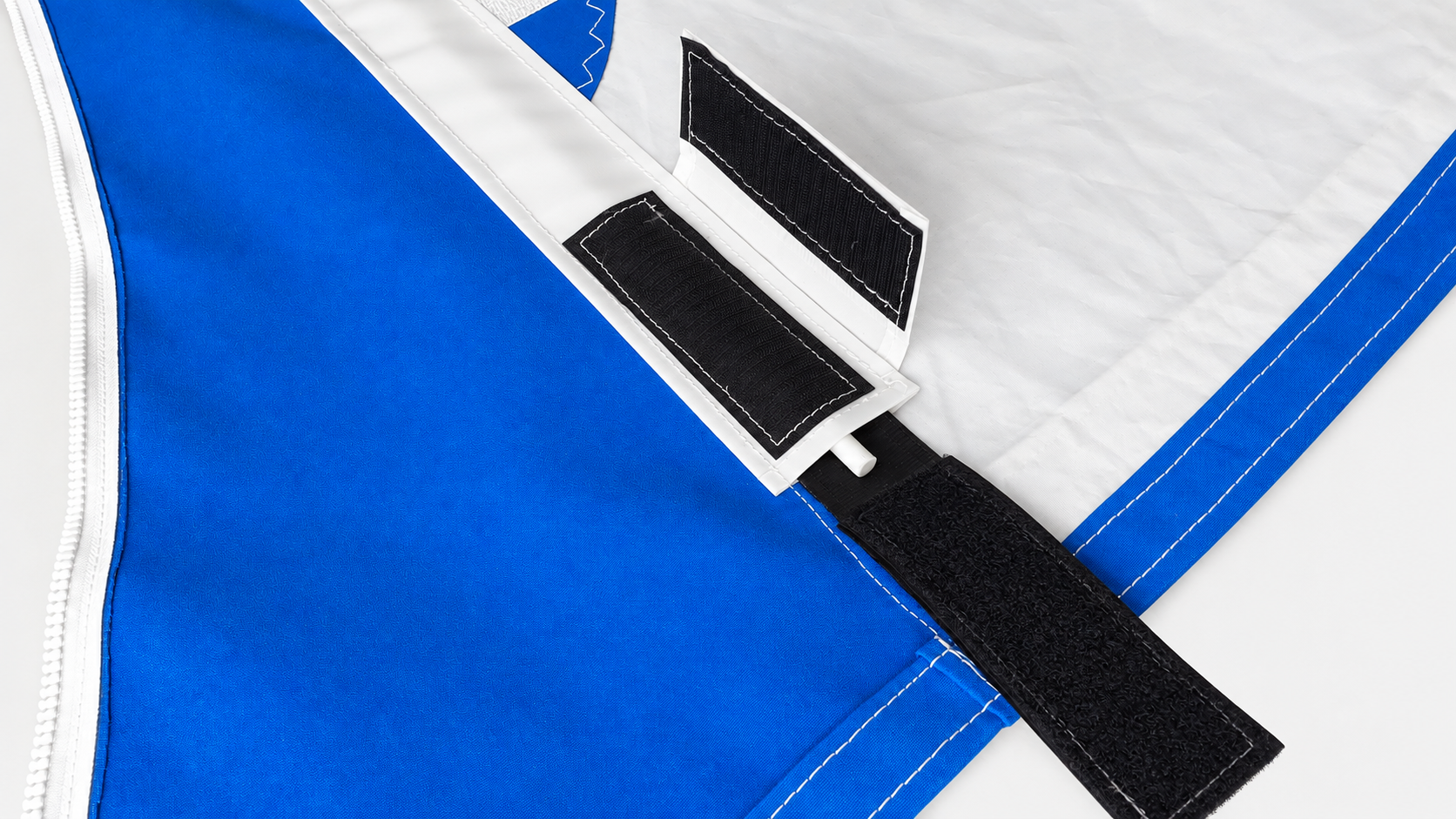 Spartan Hippeis fastening detail